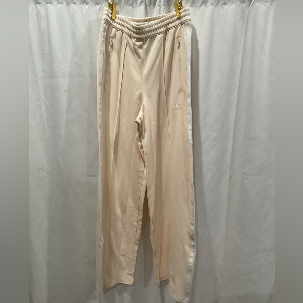 NWOT Joggers Monogram